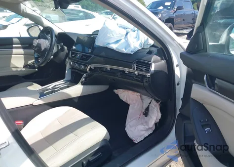 2019 Honda Accord Touring 2.0T from USA, damaged, VIN 1HGCV2F94KA017625